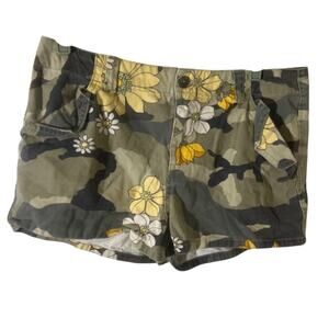 Camo Floral Print Mini Shorts Womens Size Large Green